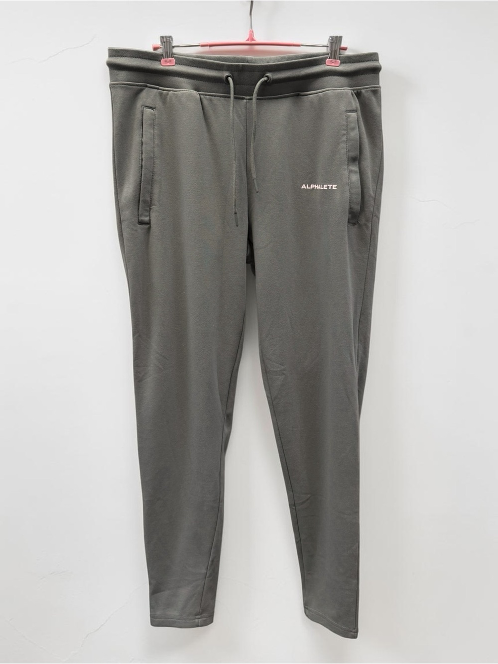 NWT Alphalete Green Joggers Sweatpants Size Large Athletic Lounge